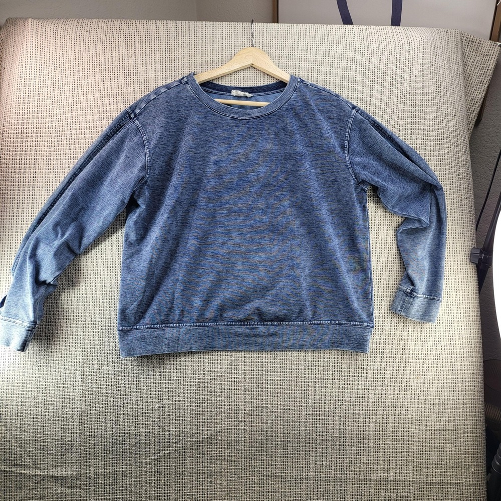 Love And Dreaming Sweatshirt Womens Medium Blue Crewneck Pullover Knit Stretch